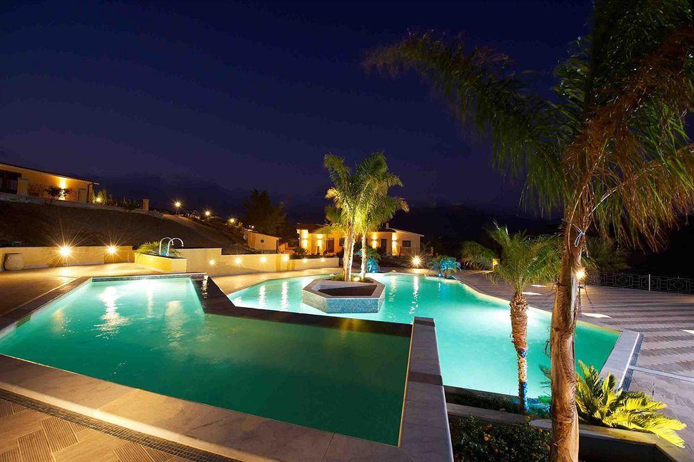 Arcudaci Hotel Brucanuova ภายนอก รูปภาพ