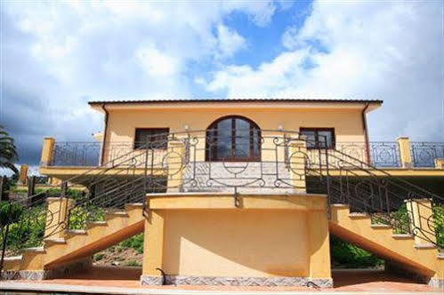 Arcudaci Hotel Brucanuova ภายนอก รูปภาพ